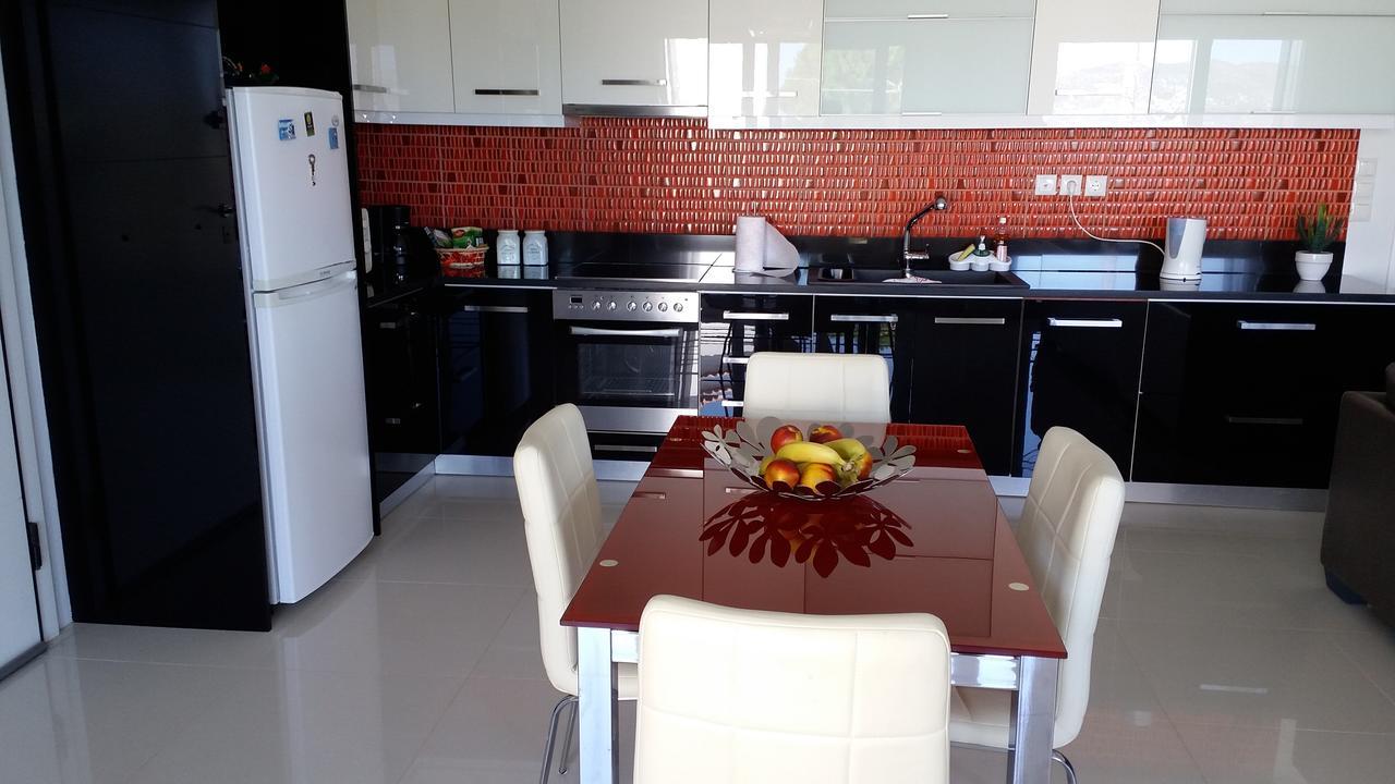 Luxurious House Near The Sea Apartment ปอร์โตราฟตี ภายนอก รูปภาพ